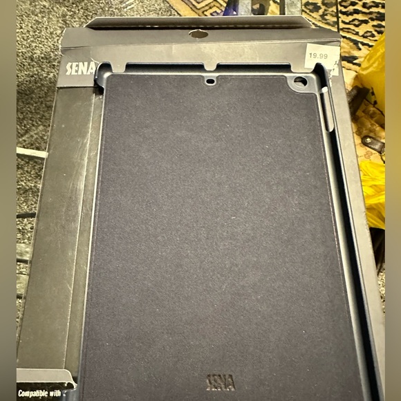 Leather Ipad cover/case for Ipad air and Ipad 9.7 inch. Brand new in the box - Picture 5 of 6